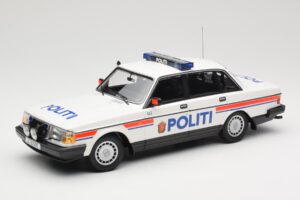 Volvo 240 GL Politi Norway Minichamps 1:18 155171491 Metaal