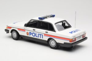 Volvo 240 GL Politi Norway Minichamps 1:18 155171491 Metaal — afbeelding 5 van 6