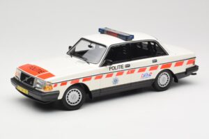 Volvo 240 GL Politie Netherlands Minichamps 1:18 155171498 Metaal