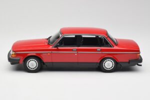 Volvo 240 GL Rood Minichamps 1:18 155171401 Metaal — afbeelding 3 van 6