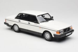 Volvo 240 GL Wit Minichamps 1:18 155171402 Metaal — afbeelding 4 van 6