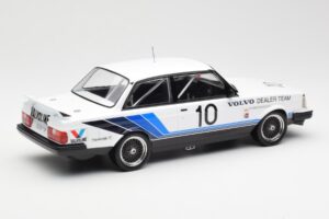 Volvo 240 Turbo #10 R. Francevic Winner ATCC 1986 IXO 1:18 18RMC176 Metaal — afbeelding 2 van 6