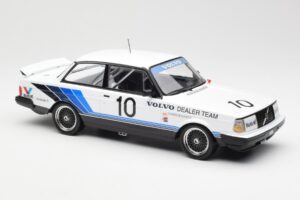 Volvo 240 Turbo #10 R. Francevic Winner ATCC 1986 IXO 1:18 18RMC176 Metaal — afbeelding 4 van 6