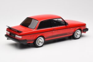 Volvo 240 Turbo Rood Custom IXO 1:18 18CMC177 Metaal — afbeelding 2 van 5
