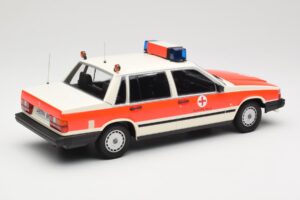 Volvo 740 GL DRK Aschaffenburg Minichamps 1:18 155171790 Metaal — afbeelding 2 van 6