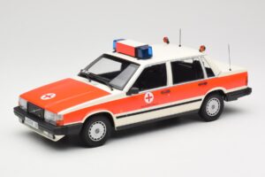 Volvo 740 GL DRK Aschaffenburg Minichamps 1:18 155171790 Metaal