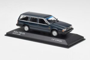 Volvo 740 GL Estate Blauwgroen Metallic Minichamps 1:43 943171713 Metaal — afbeelding 3 van 4