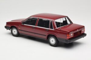 Volvo 740 GL Rood Minichamps 1:18 155171704 Metaal — afbeelding 5 van 6