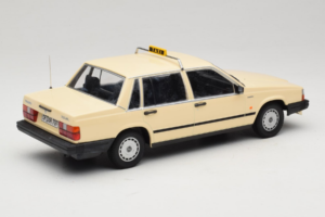 Volvo 740 GL Taxi Duitsland Minichamps 1:18 155171792 Metaal — afbeelding 2 van 6