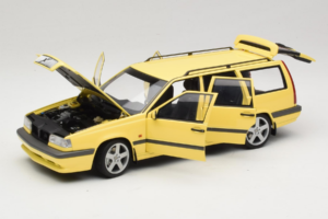 Volvo 850 T-5R Stationwagen Cream Yellow AUTOart 1:18 79506 Metaal — afbeelding 2 van 8
