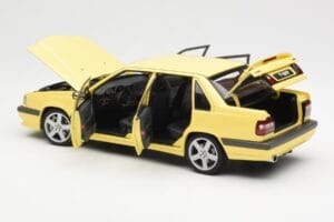 Volvo 850 T-5R Geel AUTOart 1:18 79501 Metaal — afbeelding 5 van 8