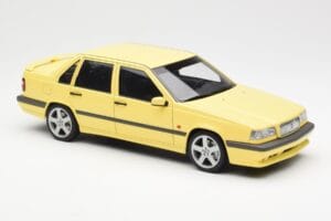 Volvo 850 T-5R Geel AUTOart 1:18 79501 Metaal — afbeelding 6 van 8