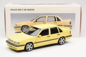 Volvo 850 T-5R Geel AUTOart 1:18 79501 Metaal — afbeelding 8 van 8