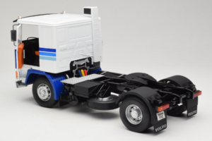 Volvo F12 Blauw Wit Road Kings 1:18 RK180033 Metaal — afbeelding 5 van 8