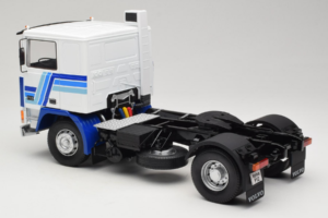 Volvo F12 Blauw Wit Road Kings 1:18 RK180033 Metaal — afbeelding 7 van 8