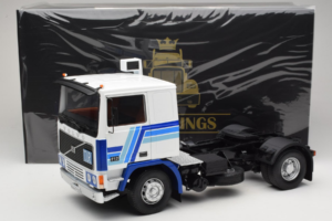 Volvo F12 Blauw Wit Road Kings 1:18 RK180033 Metaal — afbeelding 8 van 8