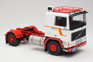 Volvo F12 Wit Rood Road Kings 1:18 RK180031 Metaal — afbeelding 6 van 8