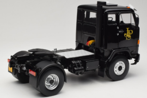 Volvo F88 John Player Special Black MCG 1:18 MCG18217 Metaal — afbeelding 3 van 8