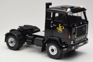 Volvo F88 John Player Special Black MCG 1:18 MCG18217 Metaal — afbeelding 6 van 8