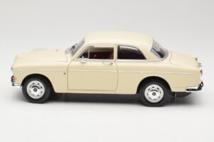 Volvo P121 Amazon Wit Revell 1:18 08866 Metaal — afbeelding 4 van 8