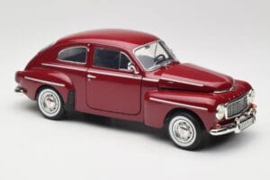 Volvo PV544 Cherry Red Revell 1:18 08887 Metaal — afbeelding 6 van 8