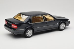 Volvo S90 Royal Blue DNA 1:18 DNA000088 Metaal — afbeelding 2 van 6