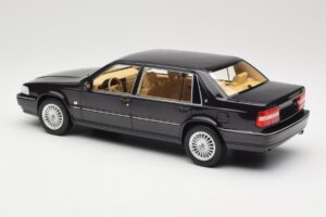 Volvo S90 Royal Violet DNA 1:18 DNA000089 Metaal — afbeelding 5 van 6