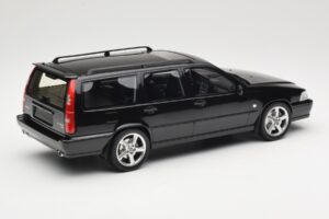 Volvo V70 R P80 Zwart DNA 1:18 DNA000232 Metaal — afbeelding 2 van 6