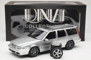 Volvo V70 R P80 Zilver DNA 1:18 DNA000155 Metaal — afbeelding 6 van 6