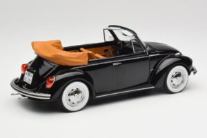 Volkswagen Beetle 1303 Cabriolet Zwart Norev 1:18 188533 Metaal — afbeelding 2 van 6
