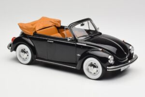 Volkswagen Beetle 1303 Cabriolet Zwart Norev 1:18 188533 Metaal — afbeelding 4 van 6