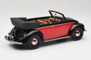 Volkswagen Beetle Cabriolet Zwart & Rood Minichamps 1:18 107054132 Hars — afbeelding 2 van 6