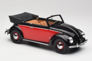 Volkswagen Beetle Cabriolet Zwart & Rood Minichamps 1:18 107054132 Hars — afbeelding 4 van 6