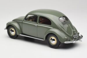 Volkswagen Beetle Beryl Groen Minichamps 1:18 107054000 Hars — afbeelding 5 van 6