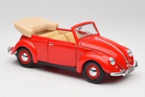 Volkswagen Cabriolet Ruby Rood Maisto 1:18 32826 Metaal — afbeelding 6 van 8