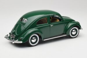 Volkswagen Export Sedan Beryl Groen Maisto 1:18 31820 Metaal — afbeelding 3 van 8