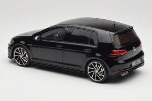 Volkswagen Golf R Mk7 Deep Black Otto 1:18 OT417 Hars — afbeelding 5 van 6