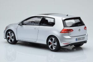 Volkswagen Golf GTI Mk7 Reflex Zilver Norev 1:18 188551 Metaal — afbeelding 7 van 8