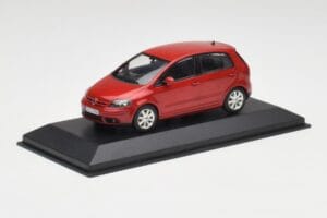 Volkswagen Golf Plus Tornado Rood Minichamps 1:43 821911110 Metaal — afbeelding 2 van 4