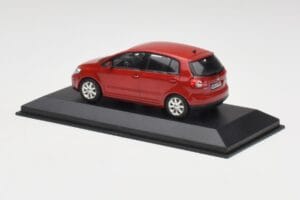 Volkswagen Golf Plus Tornado Rood Minichamps 1:43 821911110 Metaal — afbeelding 3 van 4