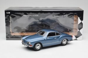 Volkswagen Karmann Ghia Coupe Neptune Blauw Minichamps 1:18 155054022 Metaal — afbeelding 6 van 6