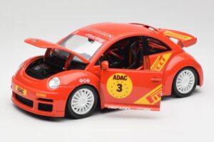 Volkswagen New Beetle Cup Bburago 1:18 3329 Metaal — afbeelding 2 van 8