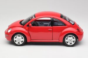 Volkswagen New Beetle Rood Bburago 1:18 3342 Metaal — afbeelding 4 van 8