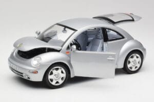 Volkswagen New Beetle Reflex Zilver Metallic Bburago 1:18 3322 Metaal — afbeelding 2 van 8
