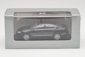 Volkswagen Passat B6 Sedan Shadow Blauw Metallic Minichamps 1:43 PASSAT001 Metaal — afbeelding 3 van 3