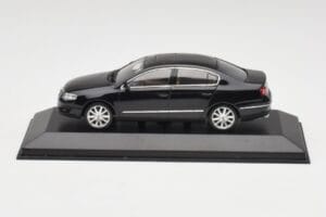 Volkswagen Passat B6 Sedan Shadow Blauw Metallic Minichamps 1:43 PASSAT001 Metaal