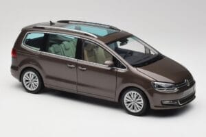 Volkswagen Sharan 7N Eiken Bruin Metallic Minichamps 1:18 110051001 Metaal — afbeelding 6 van 8