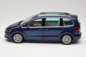 Volkswagen Sharan 7N Shadow Blauw Metallic Minichamps 1:18 110051100 Metaal — afbeelding 4 van 8