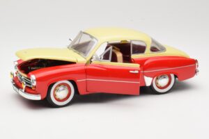 Wartburg 311 Coupe Rood & Beige Revell 1:18 8418 Metaal — afbeelding 2 van 8