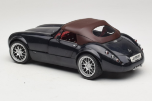 Wiesmann Roadster MF Carbon Black Revell 1:18 WIESMANN001 Metaal — afbeelding 6 van 9